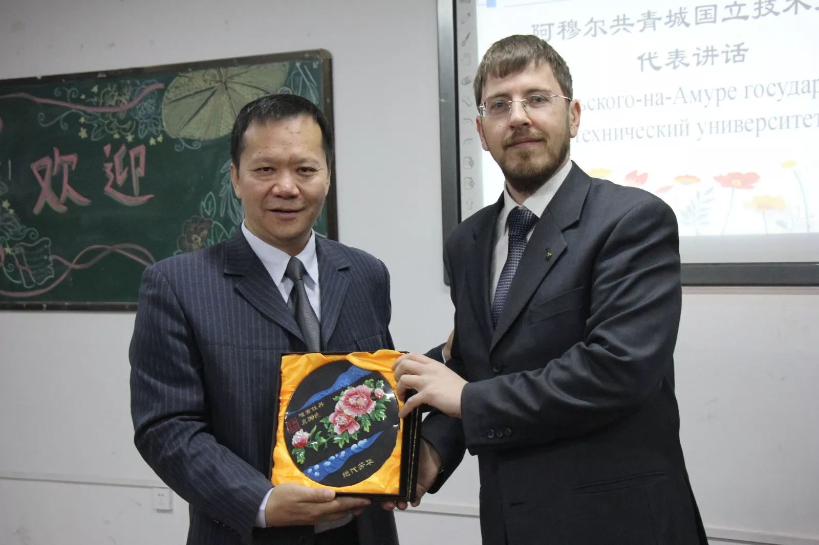 undefined 下载.webp (21).jpg