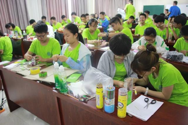 体验进行时丨看我们学得多认真!再看,我们玩得多开心!